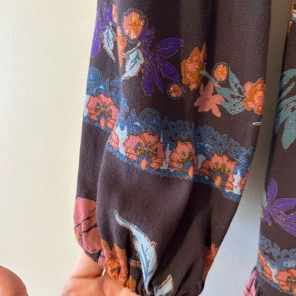 Free People Violet Hill Print Boho Floral Deep V Neck Tie Back Mini Dress Size 2 - Picture 14 of 14